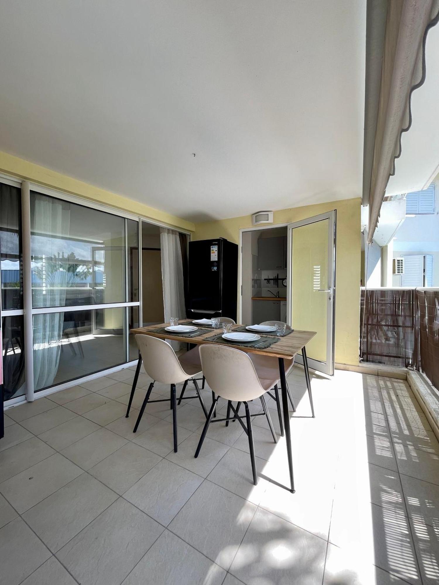 Appartement Cosy En Ville Baie-Mahault Zewnętrze zdjęcie